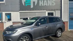 Grijs Gebruikt 2016 Mitsubishi Outlander SUV | € 11.500 (Eerlijke prijs)
