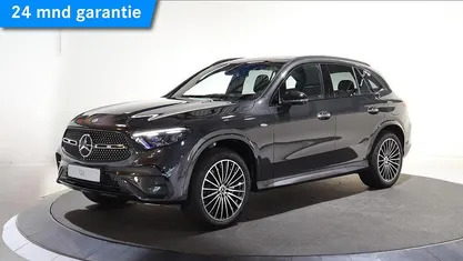 Grijs Occasion 2025 Mercedes GLC300e Sport Edition SUV | € 72.850 (Super prijs)