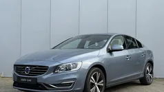 Blauw Gebruikt 2017 Volvo S60 Dynamic Sedan | € 20.950 (Eerlijke prijs)