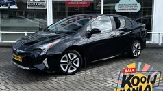 Zwart Gebruikt 2016 Toyota Prius Hatchback | € 13.950 (Eerlijke prijs)
