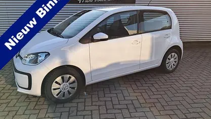 Occasion 2018 VW up! move up! Hatchback | € 8.745 (Eerlijke prijs)
