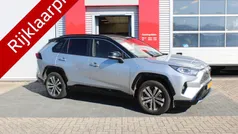 Gebruikt 2019 Toyota RAV4 Hybrid SUV | € 35.900 (Eerlijke prijs)