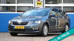 Grijs Gebruikt 2020 Skoda Octavia Business Line Stationwagen | € 18.499 (Eerlijke prijs)