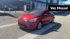 Rood Gebruikt 2017 Renault Clio IV Intens Hatchback | € 13.740 (Eerlijke prijs)