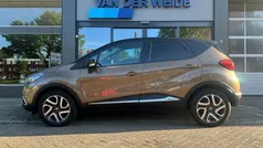 Bruin, metallic lak Gebruikt 2017 Renault Captur Dynamique SUV | € 14.950 (Eerlijke prijs)