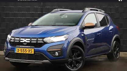 Blauw Gebruikt 2024 Dacia Sandero Extreme Hatchback | € 15.950 (Eerlijke prijs)