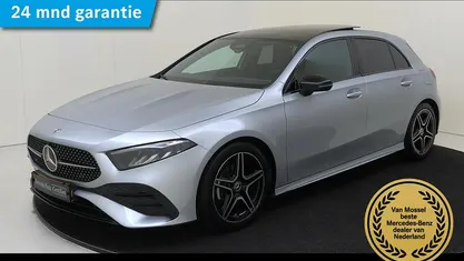 Occasion 2024 Mercedes A180 AMG line Hatchback | € 35.945 (Eerlijke prijs)