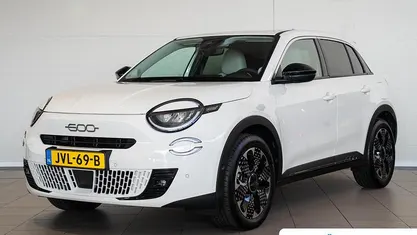 Occasion 2026 Fiat 600 La Prima SUV | € 26.445 (Super prijs)