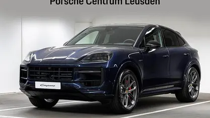 Gebruikt 2025 Porsche Cayenne S E-Hybrid SUV | € 196.417 (Eerlijke prijs)