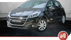 Zwart Gebruikt 2017 Peugeot 208 Hatchback | € 9.825 (Eerlijke prijs)