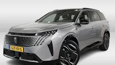 Grijs Gebruikt 2024 Peugeot e-5008 Avantage SUV | € 41.425 (Goede deal)