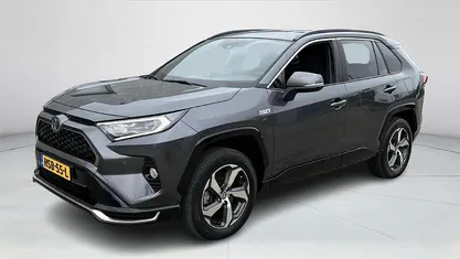 Gebruikt 2021 Toyota RAV4 Hybrid SUV | € 37.900 (Eerlijke prijs)