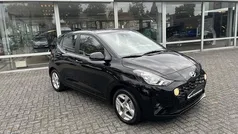 Zwart Gebruikt 2023 Hyundai i10 Comfort Hatchback | € 18.755 (Eerlijke prijs)