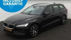 Zwart basiskleur Gebruikt 2019 Volvo V60 Pro Stationwagen | € 19.950 (Eerlijke prijs)