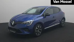 Gebruikt 2023 Renault Clio V Evolution Hatchback | € 17.840 (Eerlijke prijs)