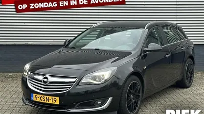 Zwart Occasion 2014 Opel Insignia Cosmo Stationwagen | € 5.999 (Eerlijke prijs)