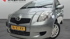 Grijs Gebruikt 2007 Toyota Yaris Hatchback | € 6.749 (Eerlijke prijs)