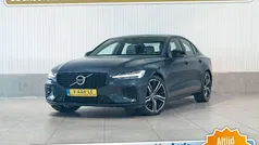 Blauw Gebruikt 2021 Volvo S60 R-Design Sedan | € 35.450 (Eerlijke prijs)