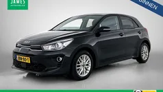 Zwart Gebruikt 2022 Kia Rio Hatchback | € 15.640 (Eerlijke prijs)
