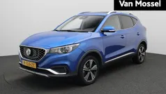 Gebruikt 2021 MG ZS Luxury Sedan | € 16.995 (Eerlijke prijs)