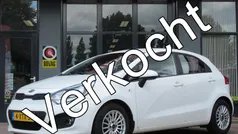 Wit Gebruikt 2014 Kia Rio Hatchback | € 7.900 (Eerlijke prijs)
