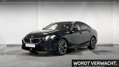 Saphirschwarz (donker zwart) Occasion 2025 BMW 220 Comfort Edition Coupé | € 40.900 (Super prijs)