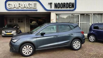 Occasion Seat Arona Business 110 PK (80 kW) 2022 Grijs SUV