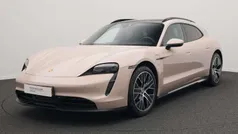 Bruin, metallic lak Gebruikt 2022 Porsche Taycan Sport Turismo Sedan | € 69.750 (Goede deal)