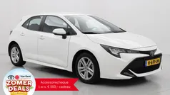 Wit Gebruikt 2020 Toyota Corolla Active Hatchback | € 13.999 (Eerlijke prijs)