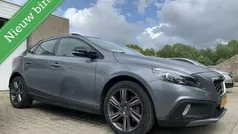 Grijs Gebruikt 2016 Volvo V40 CC Kinetic Stationwagen | € 11.250 (Eerlijke prijs)