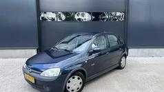 Blauw Gebruikt 2001 Opel Corsa Elegance Hatchback | € 999 (Eerlijke prijs)