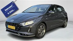 Grijs Gebruikt 2024 Hyundai i20 Comfort Hatchback | € 19.950 (Eerlijke prijs)