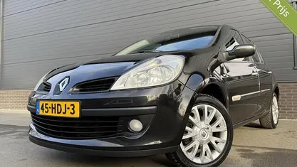 Occasion 2008 Renault Clio II Rip Curl Hatchback | € 2.950 (Eerlijke prijs)