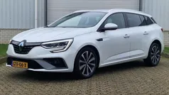 Wit Gebruikt 2022 Renault Mégane GrandTour R.S. Stationwagen | € 21.485 (Eerlijke prijs)