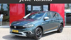 Groen Nieuw 2024 Fiat Tipo Cross Hatchback | € 27.445 (Eerlijke prijs)
