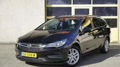 Zwart Gebruikt 2018 Opel Astra Edition Stationwagen | € 9.850 (Goede deal)