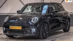 Zwart Gebruikt 2020 Mini ONE Chili Hatchback | € 17.950 (Eerlijke prijs)