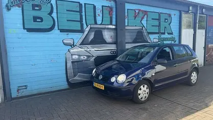 Blauw Gebruikt 2002 VW Polo Hatchback | € 1.299 (Eerlijke prijs)