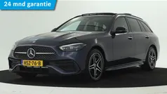 Sodalietblauw metaalkleur metallic Gebruikt 2024 Mercedes C300 AMG Stationwagen | € 51.950 (Eerlijke prijs)