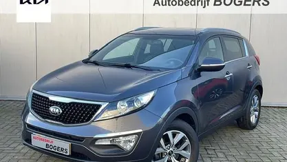 Grijs Gebruikt 2015 Kia Sportage SUV | € 14.840 (Eerlijke prijs)