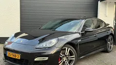 Zwart Gebruikt 2011 Porsche Panamera Sport Hatchback | € 31.995 (Eerlijke prijs)