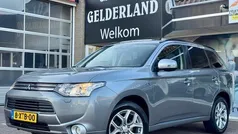 Grijs Gebruikt 2014 Mitsubishi Outlander Instyle SUV | € 13.400 (Goede deal)