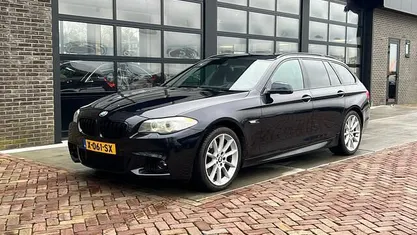Zwart Gebruikt 2013 BMW 525 Executive Stationwagen | € 9.975 (Super prijs)