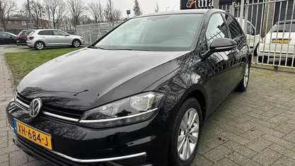 Occasion 2019 VW Golf VII Comfortline Hatchback | € 12.950 (Goede deal)