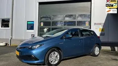 Blauw Gebruikt 2017 Toyota Auris Business Edition Hatchback | € 12.900 (Goede deal)
