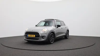 Grijs Gebruikt 2021 Mini Cooper Business Hatchback | € 20.900 (Eerlijke prijs)