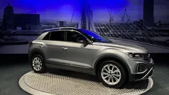 Grijs Gebruikt 2023 VW T-Roc Style SUV | € 32.895 (Eerlijke prijs)
