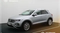 Grijs Gebruikt 2023 VW T-Roc Style SUV | € 32.400 (Eerlijke prijs)
