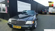 Zwart Gebruikt 1990 Mercedes SL300 Cabriolet | € 14.250