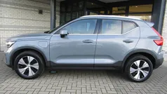 Grijs Gebruikt 2023 Volvo XC40 Plus SUV | € 42.950 (Eerlijke prijs)